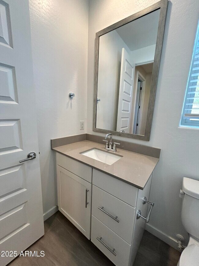 Building Photo - 6581 S Abbey Ln