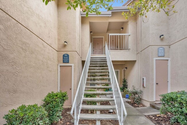 Building Photo - Hercules 2 Bedroom Condo with 1-Car Garage