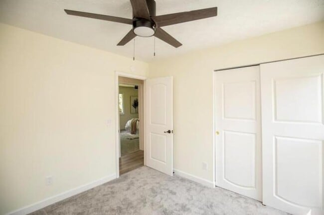 Building Photo - 810 Clearfield Ln