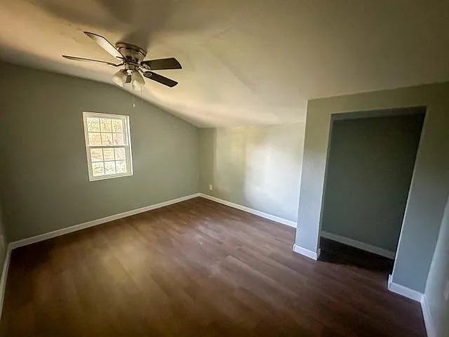 Building Photo - 1835 W Chestnut St