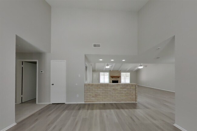 Building Photo - 3619 Maple Glen Dr