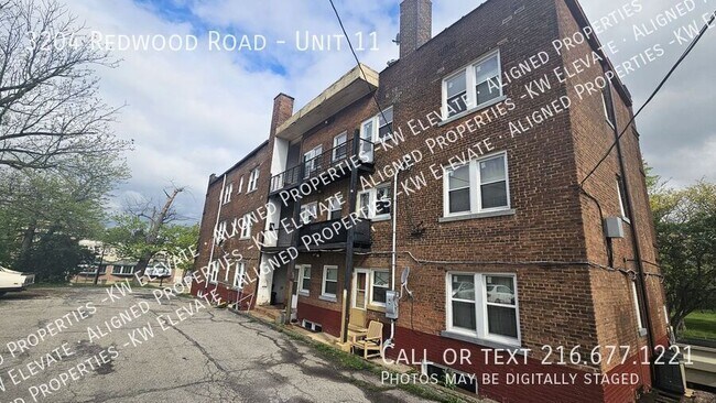 Building Photo - 3204 Redwood Rd