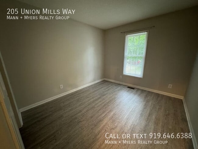 Building Photo - 205 Union Mills Way