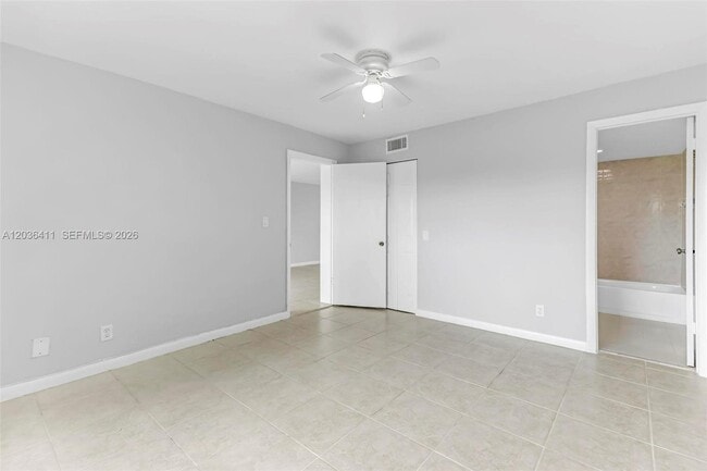Building Photo - 7900 Fairview Dr