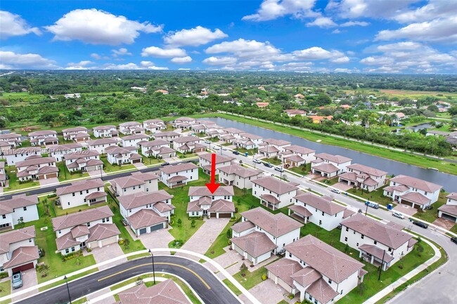 Building Photo - 4422 SW 122nd Ter