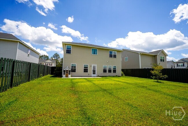 Building Photo - 24 Daylily Ct