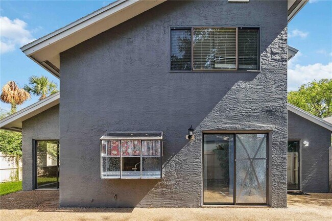 Building Photo - 610 Torrey Oaks Ct
