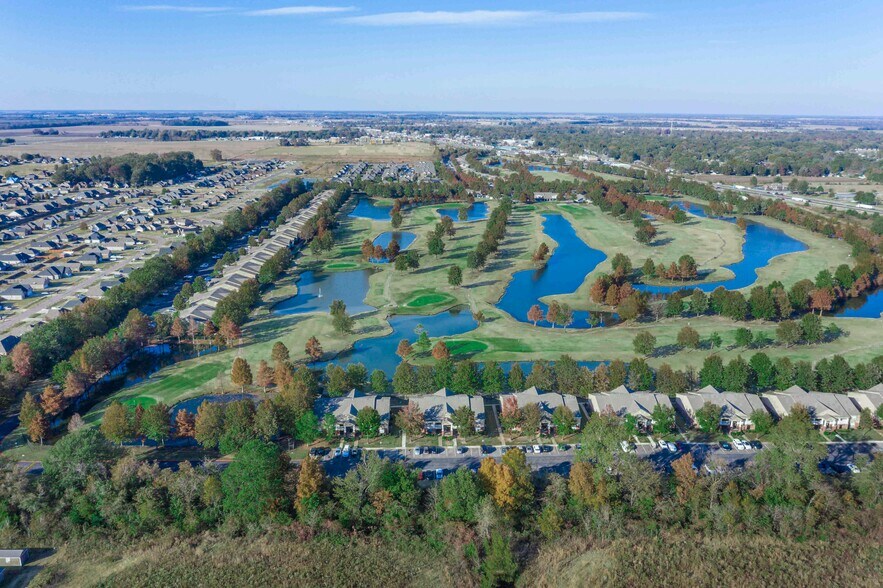 Building Photo - Greenways at Marion