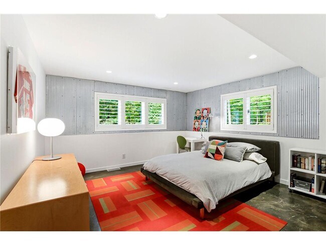 Building Photo - 20650 Bayview Ct