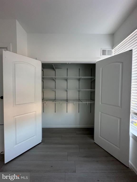 Building Photo - 1925 H St NE