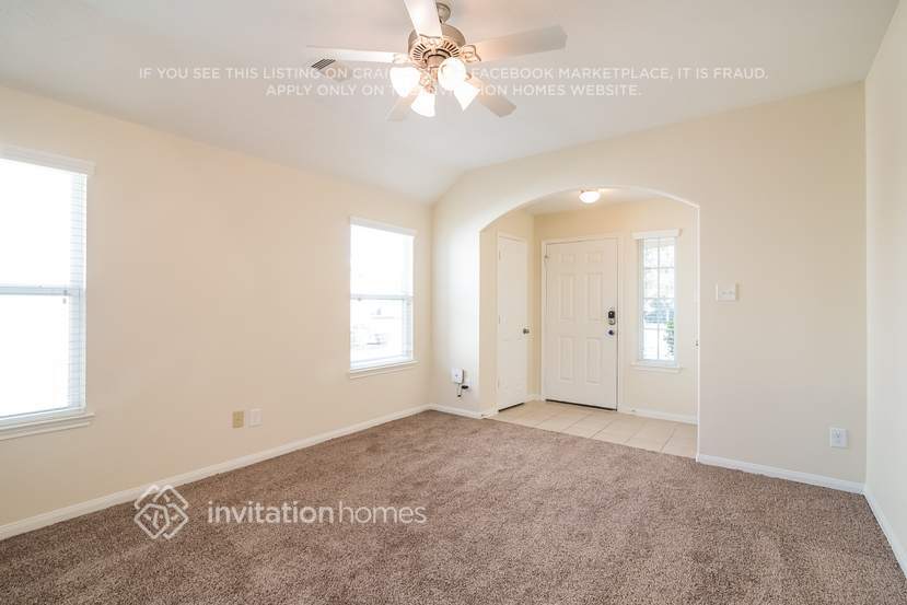 Building Photo - 5919 Deep S Dr
