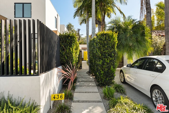 Building Photo - 436 N La Jolla Ave