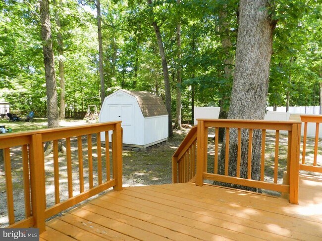 Building Photo - 10605 Holleybrooke Dr