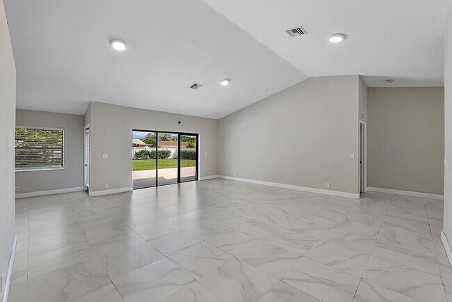 Building Photo - 11461 NW 39th St