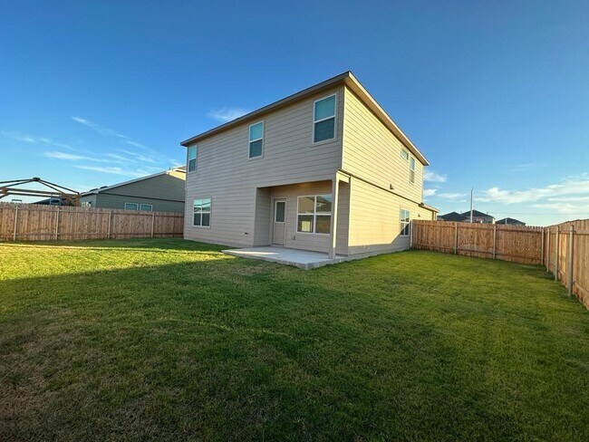 Building Photo - 220 Otter Rd