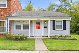 Building Photo - 17 Farragut Ct