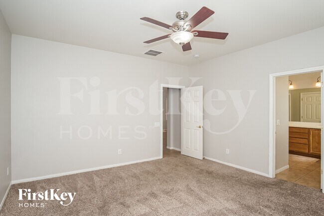 Building Photo - 10387 Howling Coyote Ave