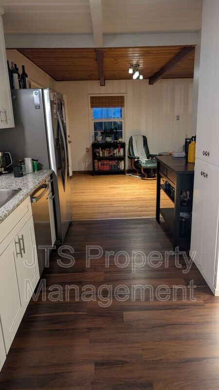 Building Photo - 3107 Del Paso Blvd