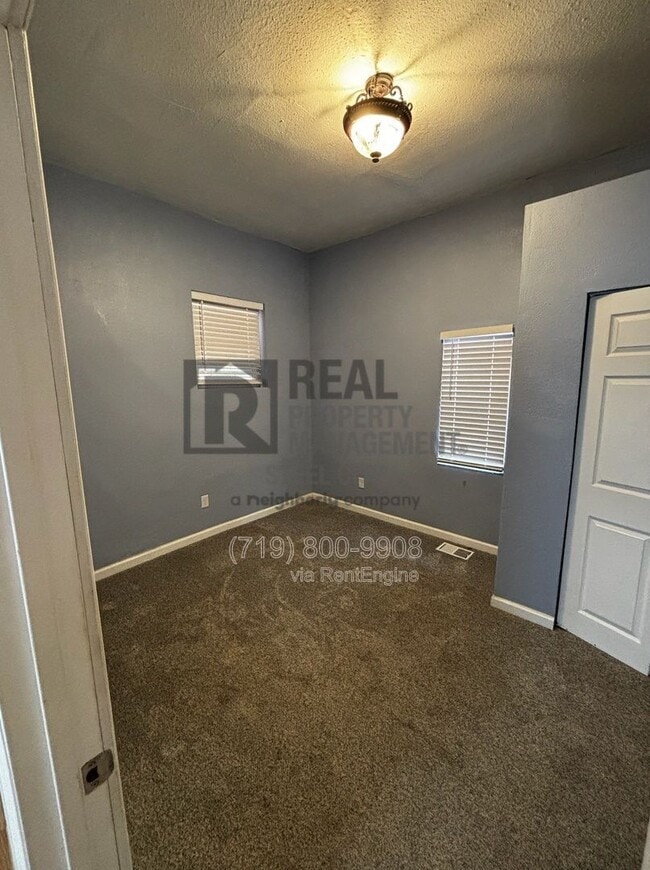 Building Photo - 218 Polk St