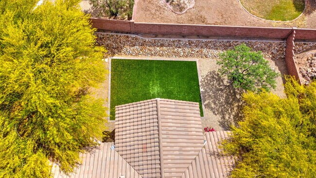 Building Photo - Madera Highlands