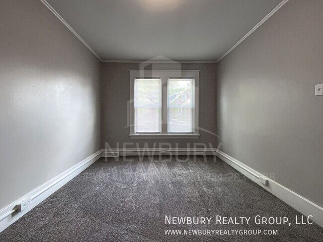 Building Photo - 313 Wilson Ave