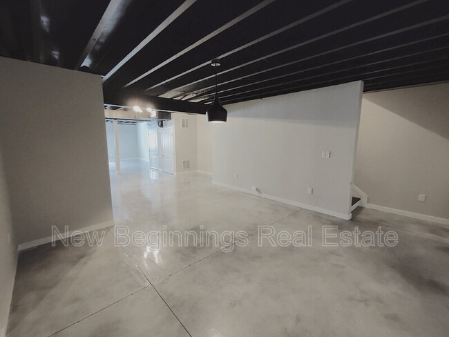 Building Photo - 5313 Palomino Ranch Point