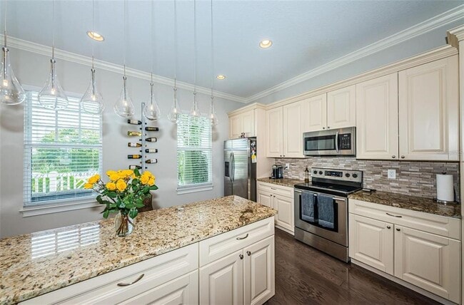 Building Photo - 7004 Grevilla Ave S