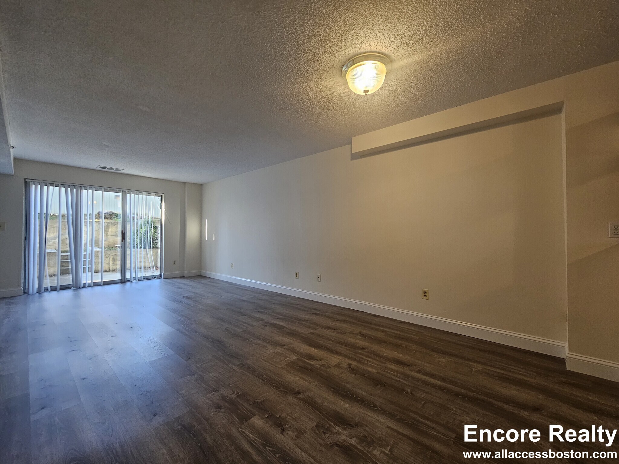 Building Photo - 150 North Beacon St