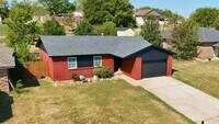 Building Photo - 603 Seminole Dr