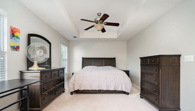 Building Photo - 3367 Streamside Dr
