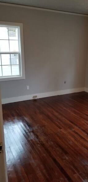 Building Photo - 4808 S Westhaven Dr