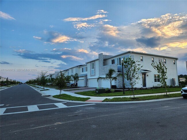 Building Photo - 108 Bogey Dr