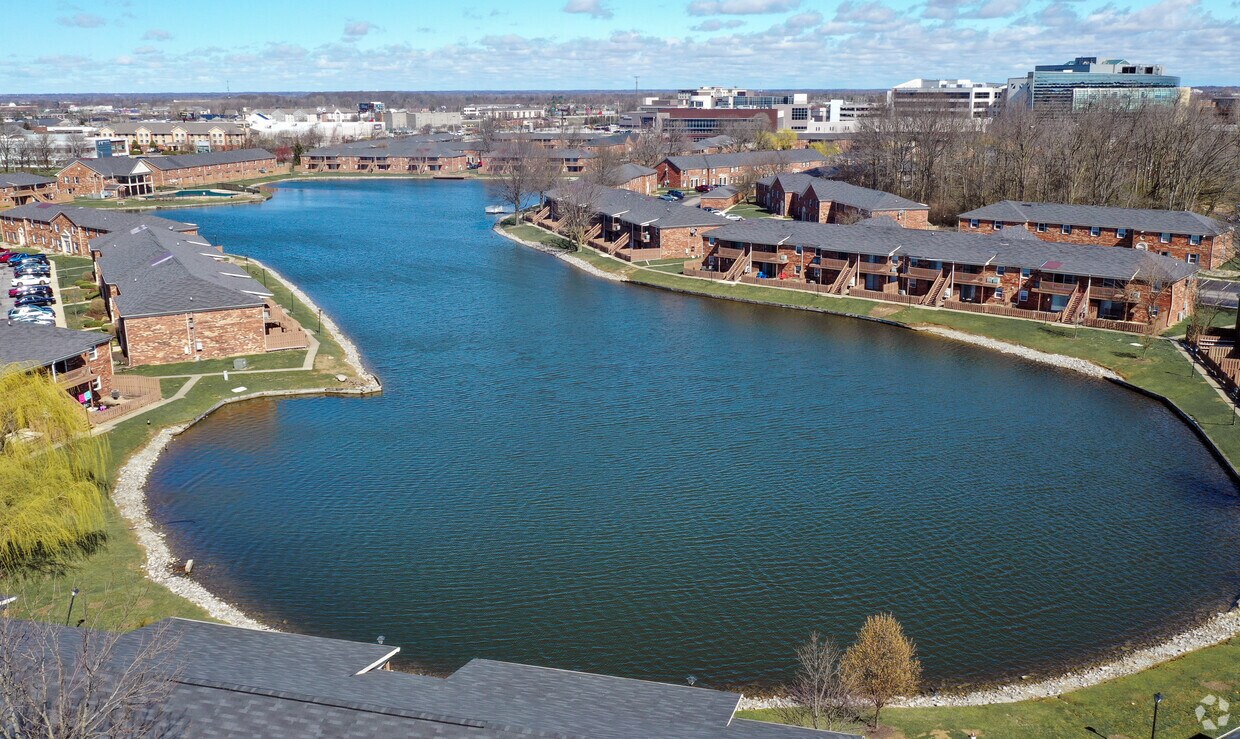 Lake Castleton Apartment Homes - Indianapolis In Apartment Finder