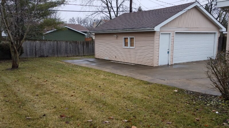 Building Photo - 9007 Ohio Pl