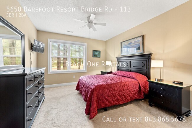 Building Photo - 5650 Barefoot Resort Bridge Rd