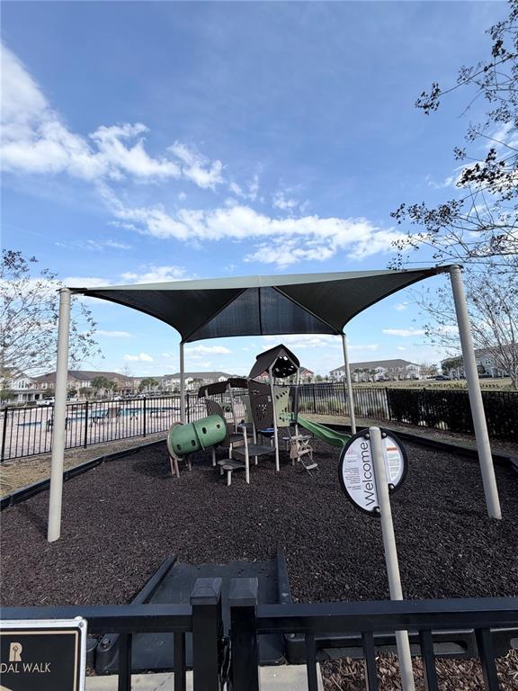 Building Photo - 9463 Randal Park Blvd