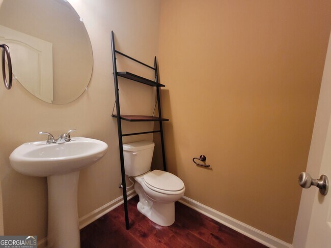 Building Photo - 2334 Attewood Dr
