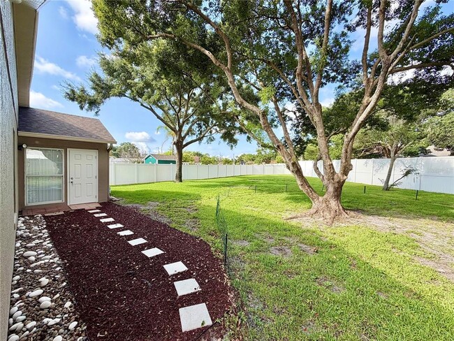 Building Photo - 80 Pine Forest Pl