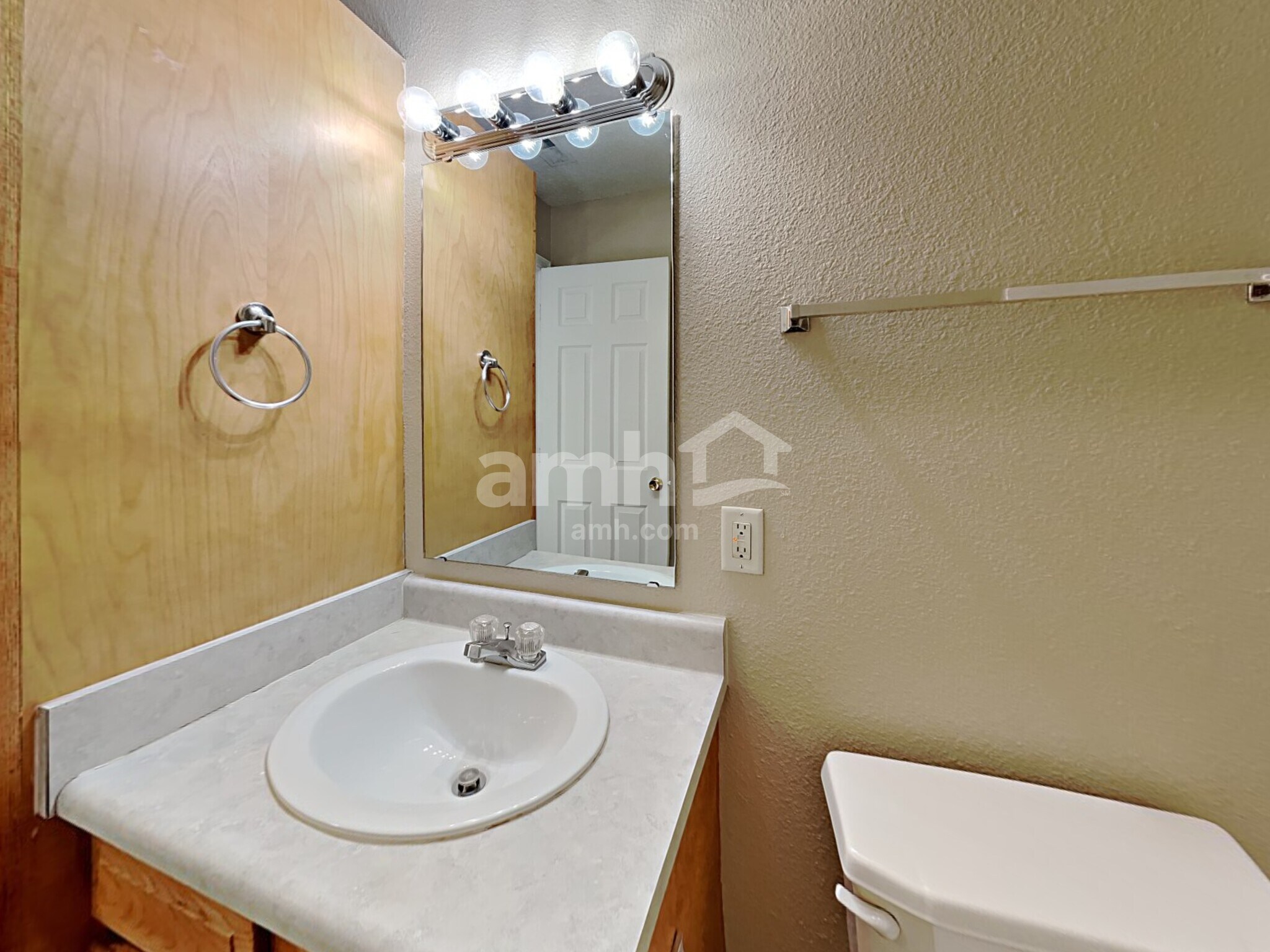 Building Photo - 4708 Whitview Ln