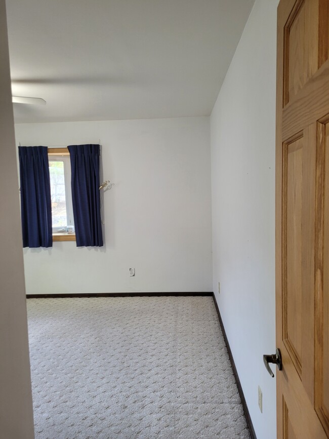 Building Photo - 2215 New Hampshire St