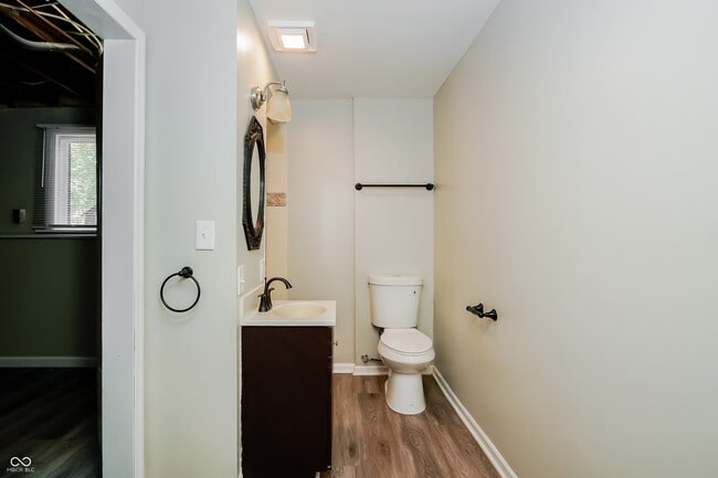 Building Photo - 7516 Inverness Dr