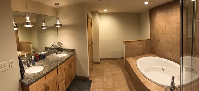 Building Photo - 741 N Milwaukee St