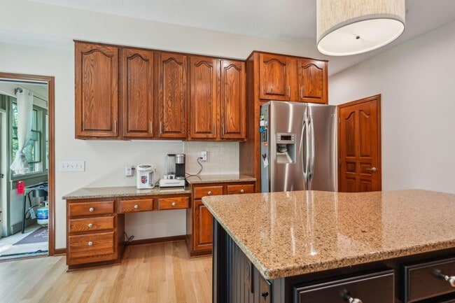 Building Photo - 1229 Whispering Meadow Ct