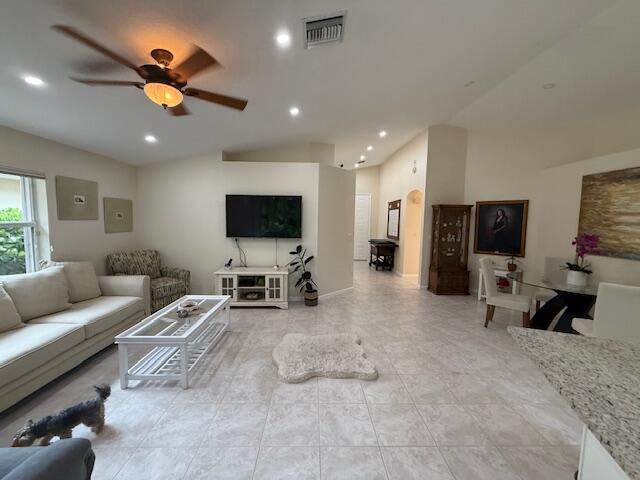 Building Photo - 13255 Royale Sabal Ct