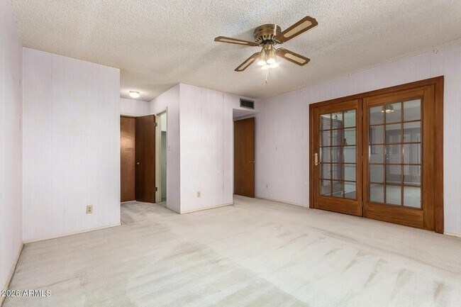 Building Photo - 650 E Malibu Dr