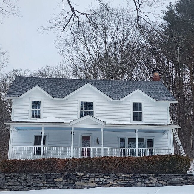 Building Photo - 4BR/1BA Home In East Haddam