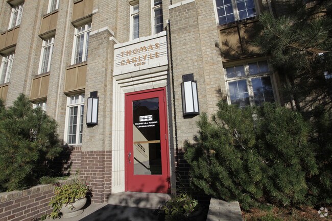 Thomas Carlyle Apartments - The Thomas Carlyle