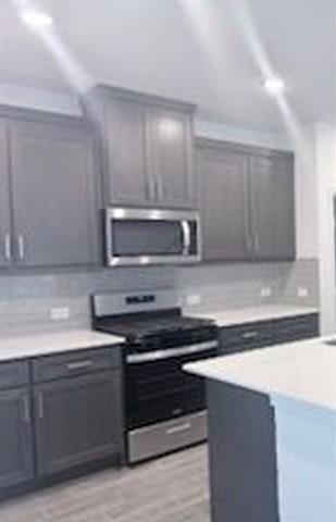 Building Photo - 733 Santa Lucia Dr