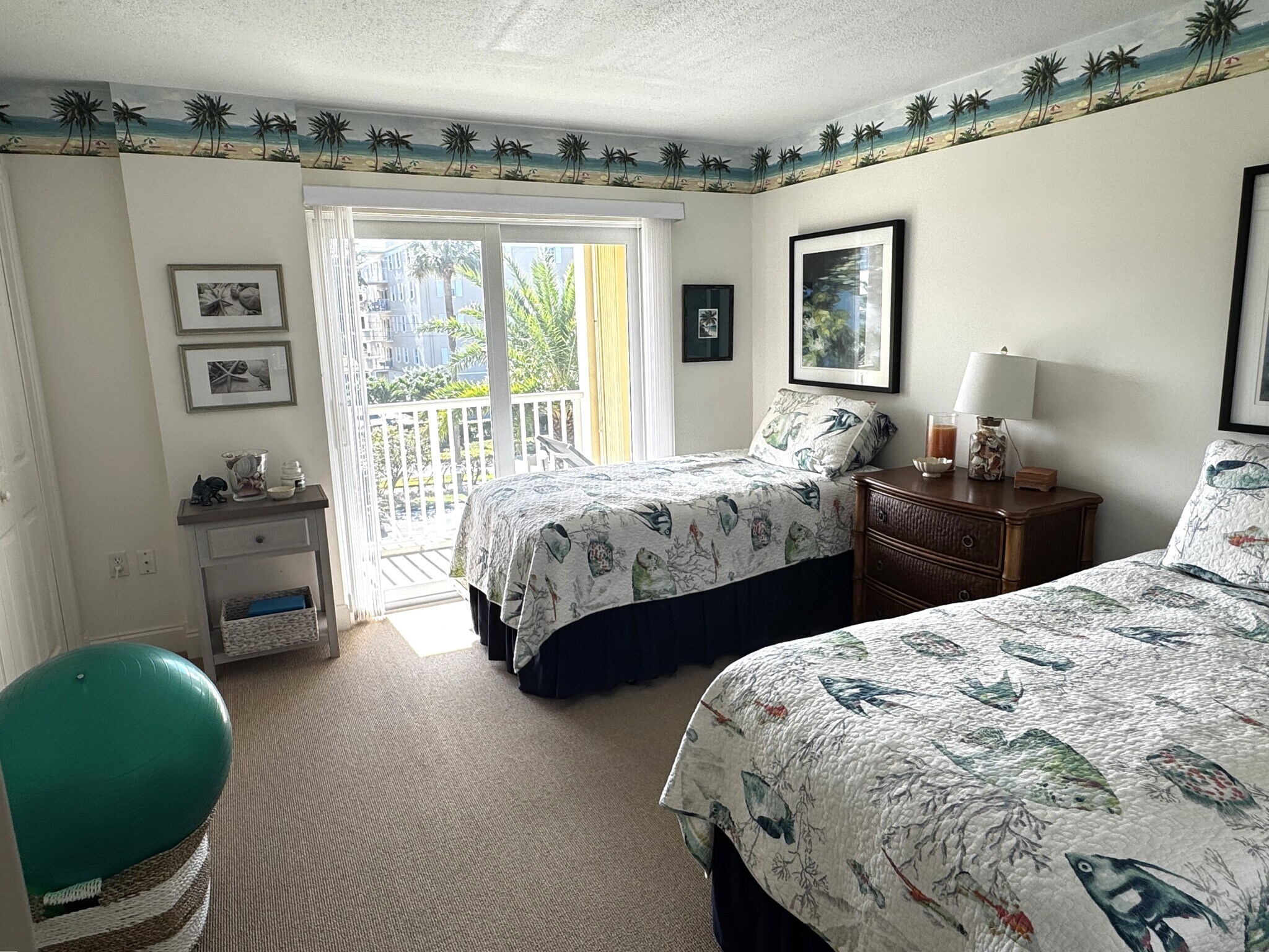 Building Photo - 951 De Soto Rd