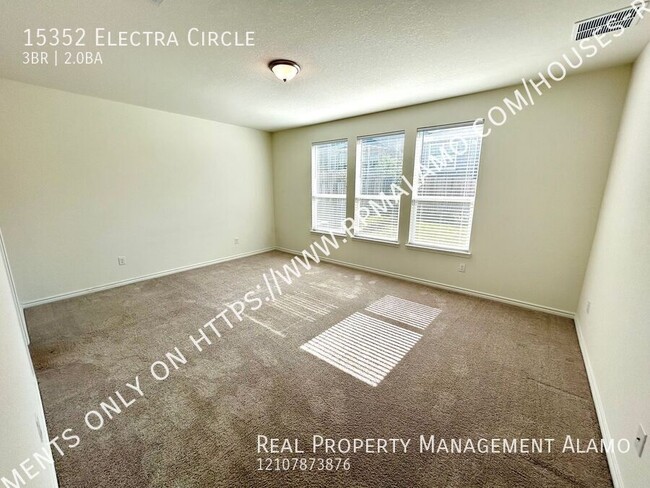 Building Photo - **APPLICATION RECEIVED** MOVE IN SPECIAL! ...